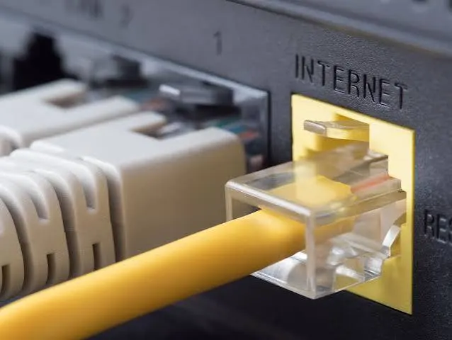 Internet extension cable connection